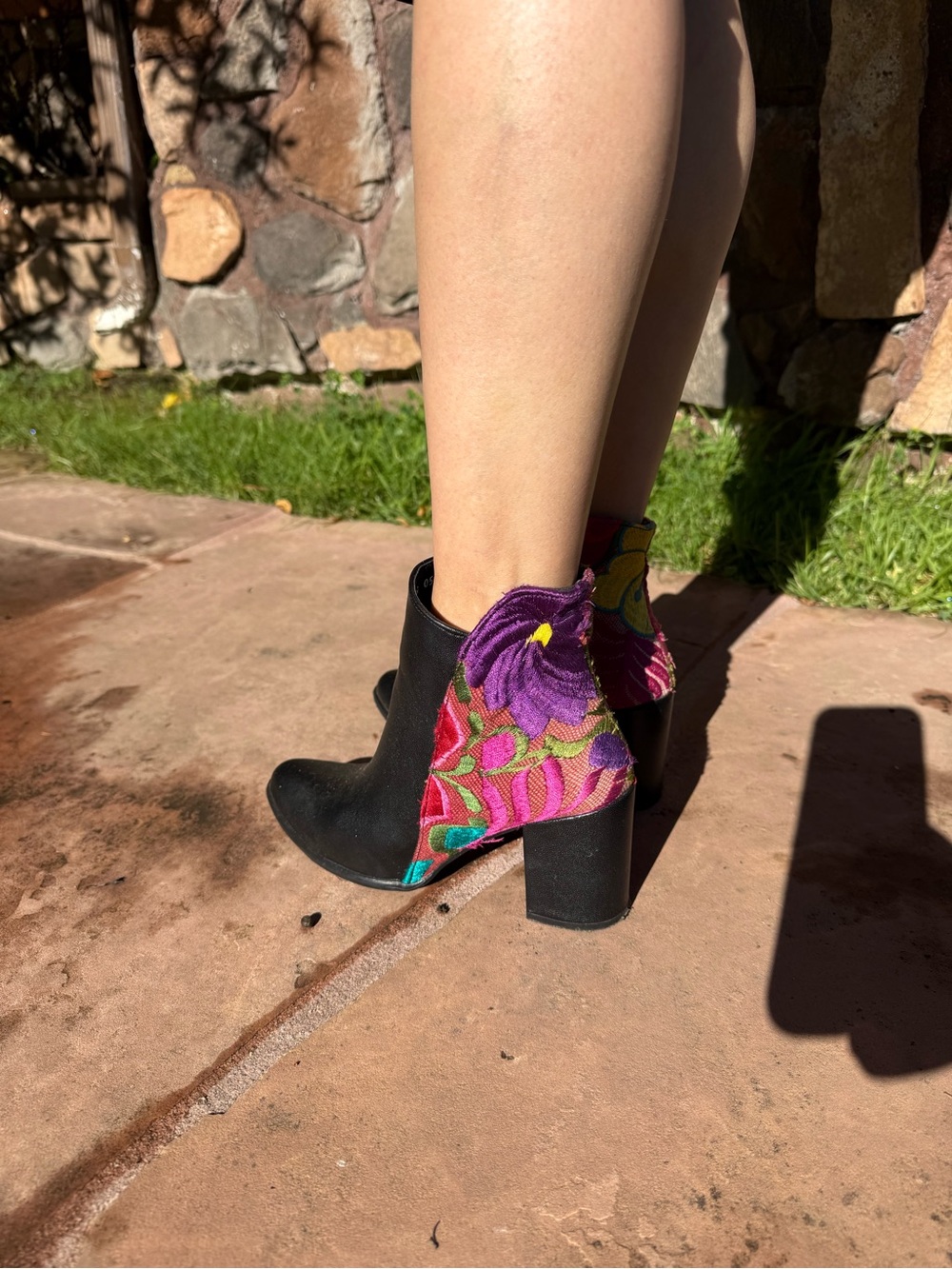 Beautiful Embroidered Ankle Boots 🖤🌸 - Picture 11 of 13